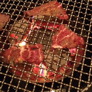 牛ホホ(代官山炭火焼肉 猿楽)