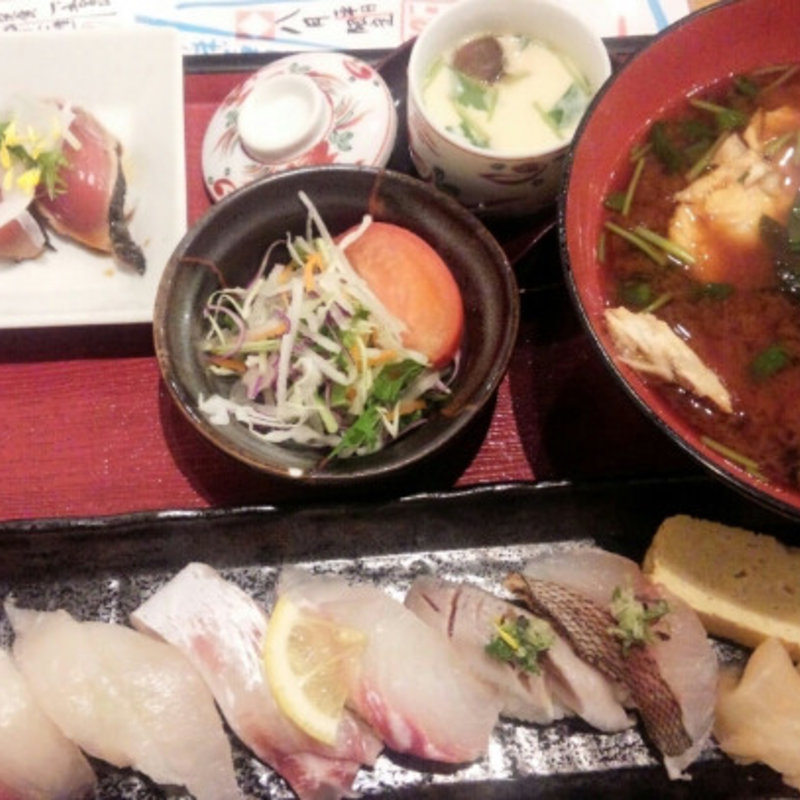 土佐にぎり定食(藁焼き鰹たたきと寿司土佐鮨処 おらんく家北新地西店)