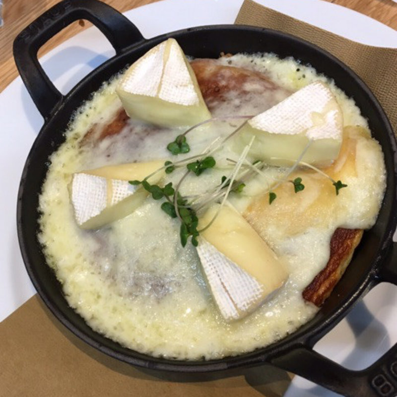 とろけるチーズフォンデュパンケーキ(オリジナルパンケーキハウス 新宿店)