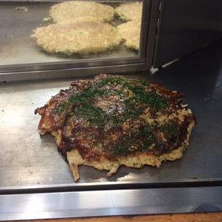 豚玉(お好み焼　きじ 丸の内店)