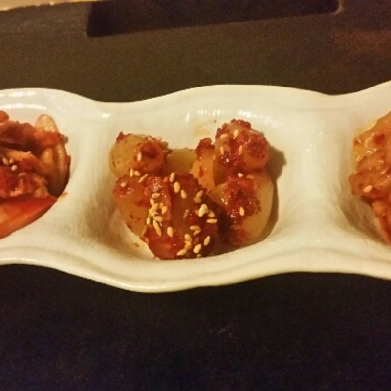 キムチ盛り合わせ(お好み焼研究所 海や)