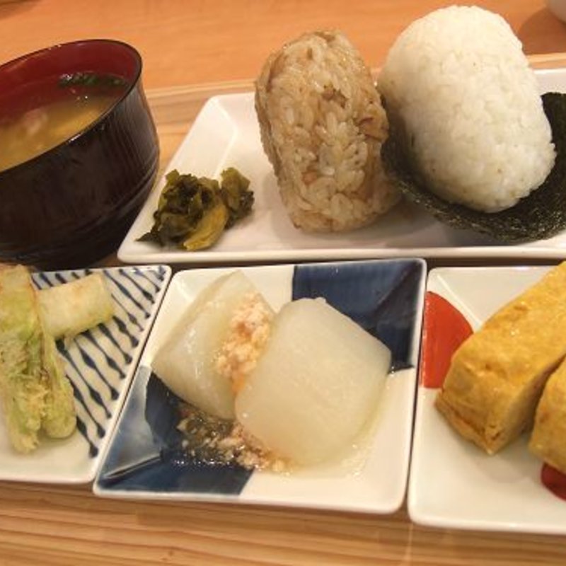 一汁三菜セット(ｍｕｓｕｂｉｍｅ)