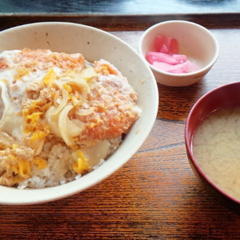 かつ丼(お食事処 きぬや)