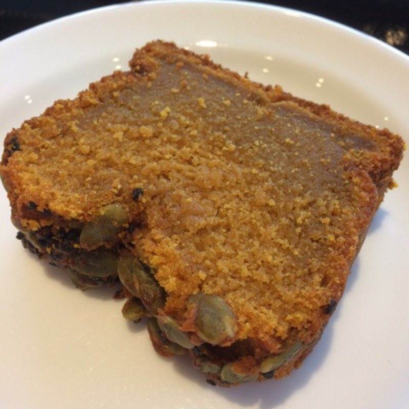 お好きなパンとドリンクセット　オーガニックパンプキン＆黒ゴマパウンド(ガーデンハウス クラフツ （GARDEN HOUSE CRAFTS）)