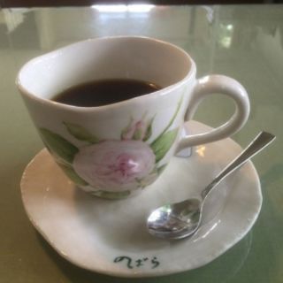 ホットコーヒー(ガーデンローズ野ばら)