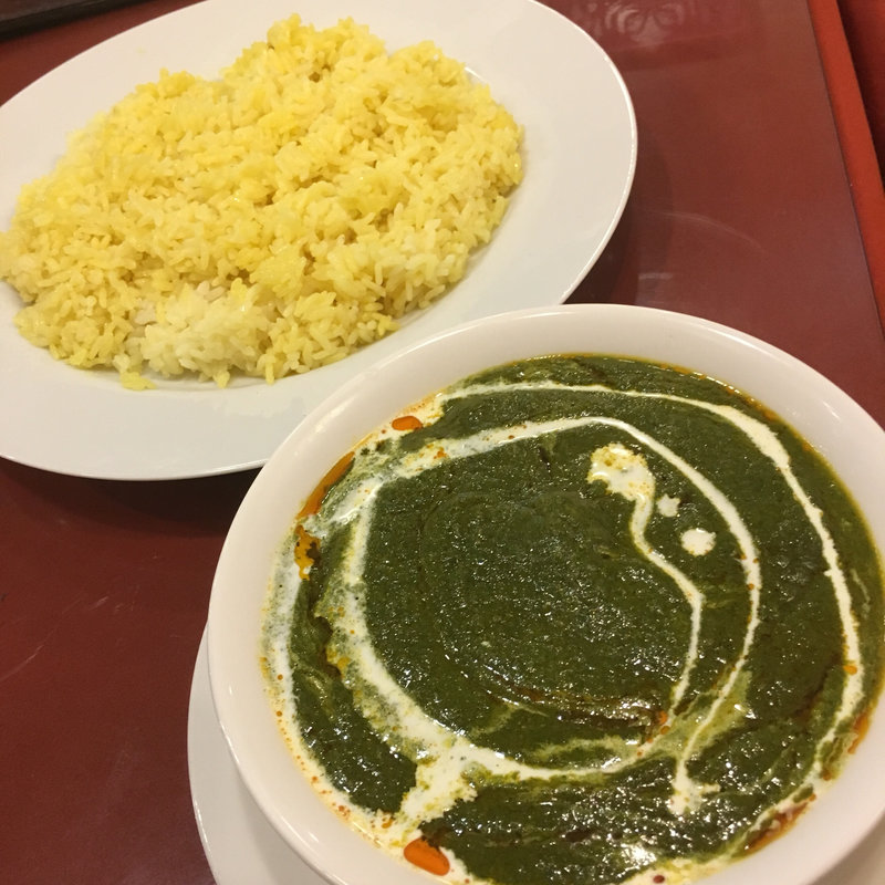サグチキンカレー(インドキッチン)