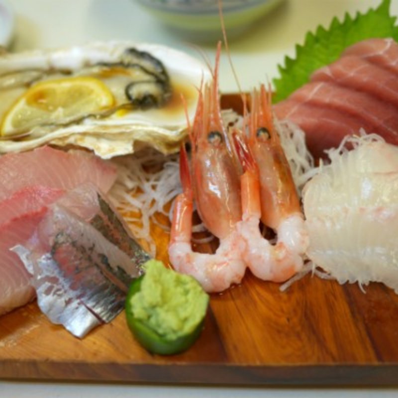 さしみ盛り合わせ定食(魚料理 かご平)