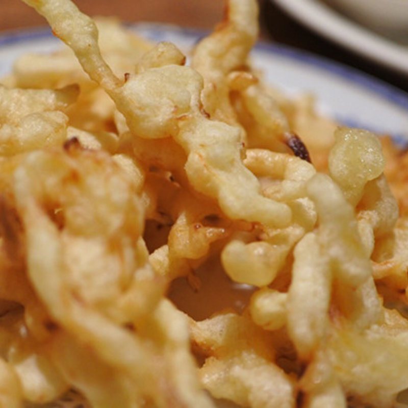 スルメイカの天ぷら(カジュアルダイニング ちゃあむ)