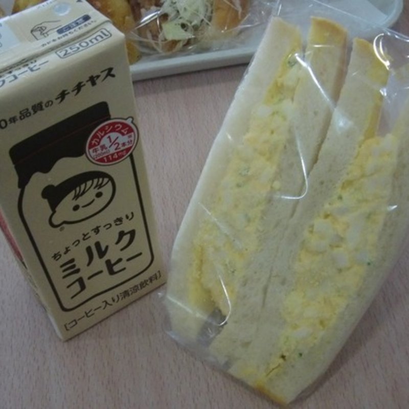 たまごサンド(カスタード )