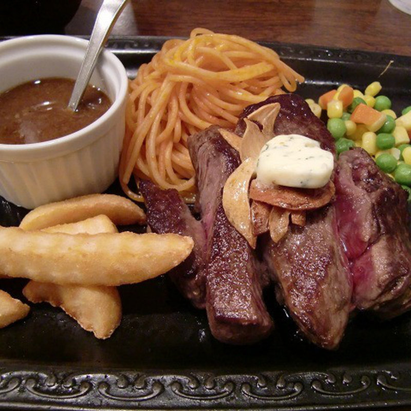 ウルトラマルキンステーキ定食 200g(レストラン カタヤマ 東向島本店)