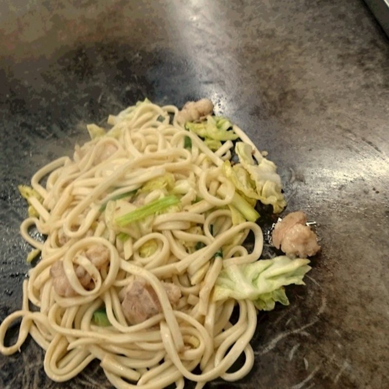 ホルモン焼うどん(かづ )