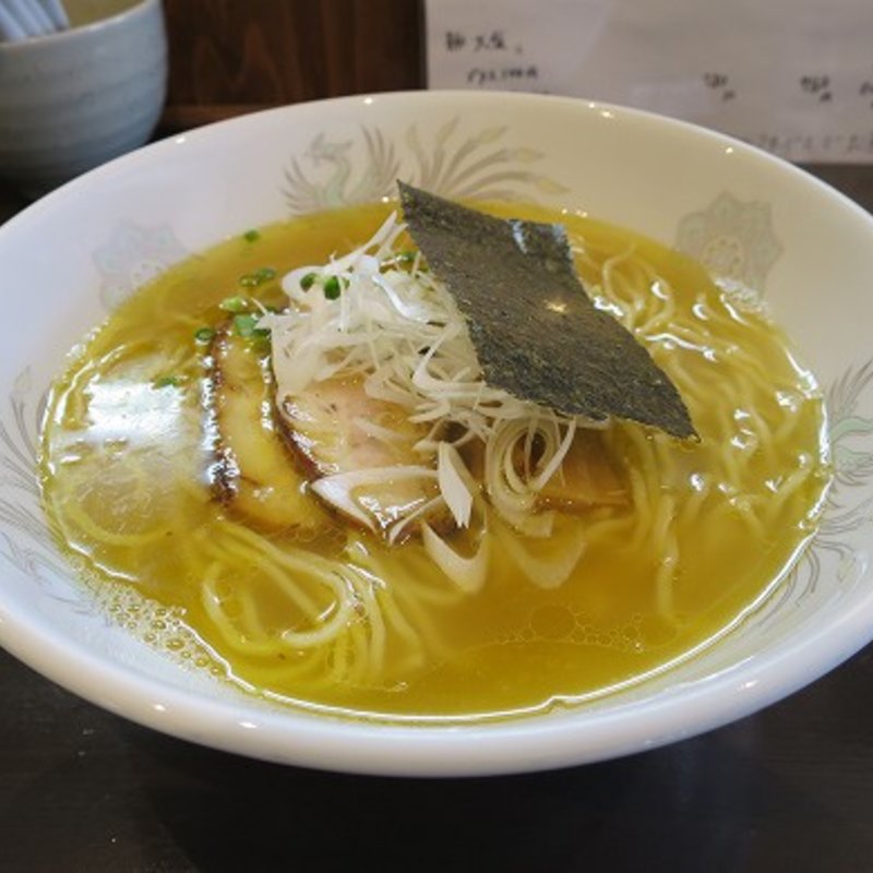 支那そば 白(かつみ )