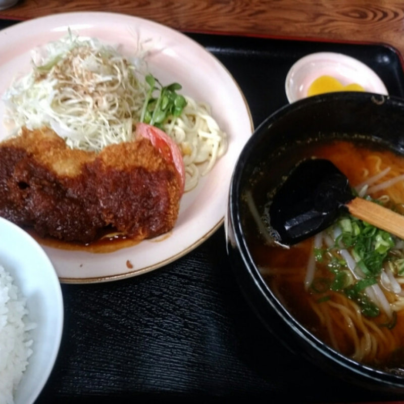 かつ青定食（味噌ラーメン）(かつ青 )