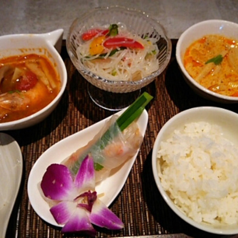 ガドガドプレート(ガドガド )