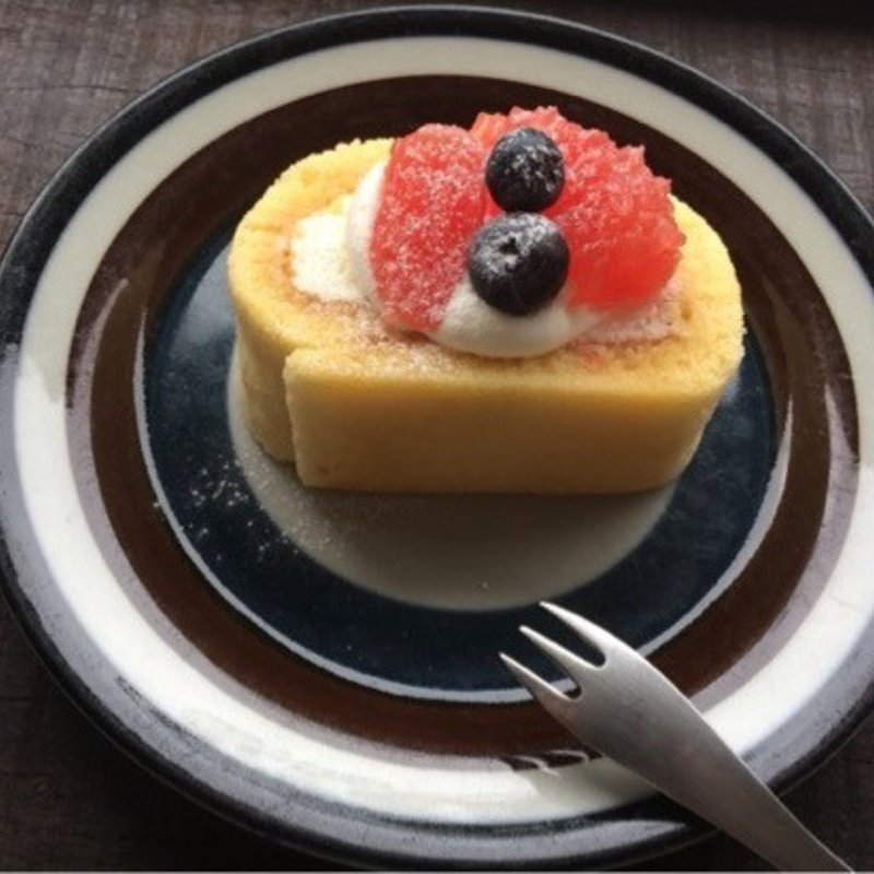 ｸﾞﾚｰﾌﾟﾌﾙｰﾂのﾛｰﾙｹｰｷ(カナリア)