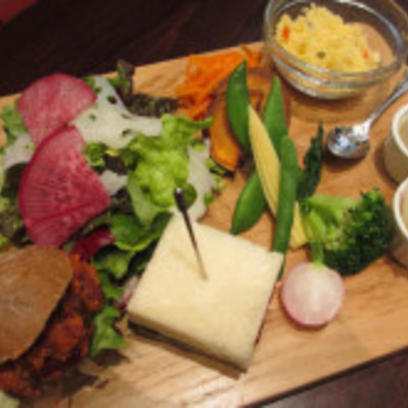 こだわり野菜のベジタブルランチ(カフェ エメ・ヴィベール)