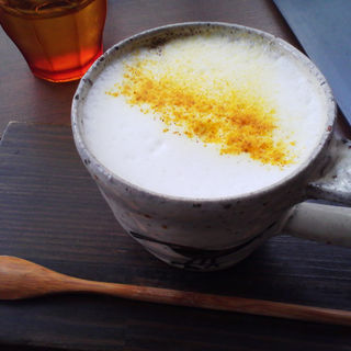 キンモクセイの ほうじ茶ミルク(カフェ ケシパール )