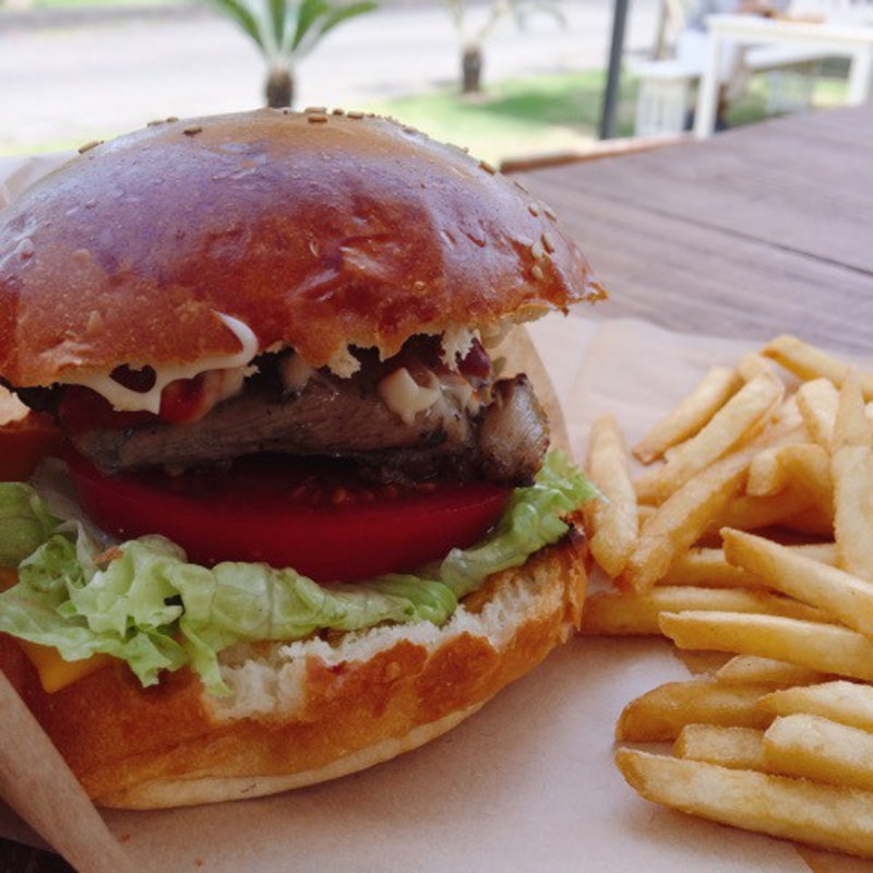 ジャークチキンバーガー(カフェ コーストライフ （CAFE　COASTLIFE）)