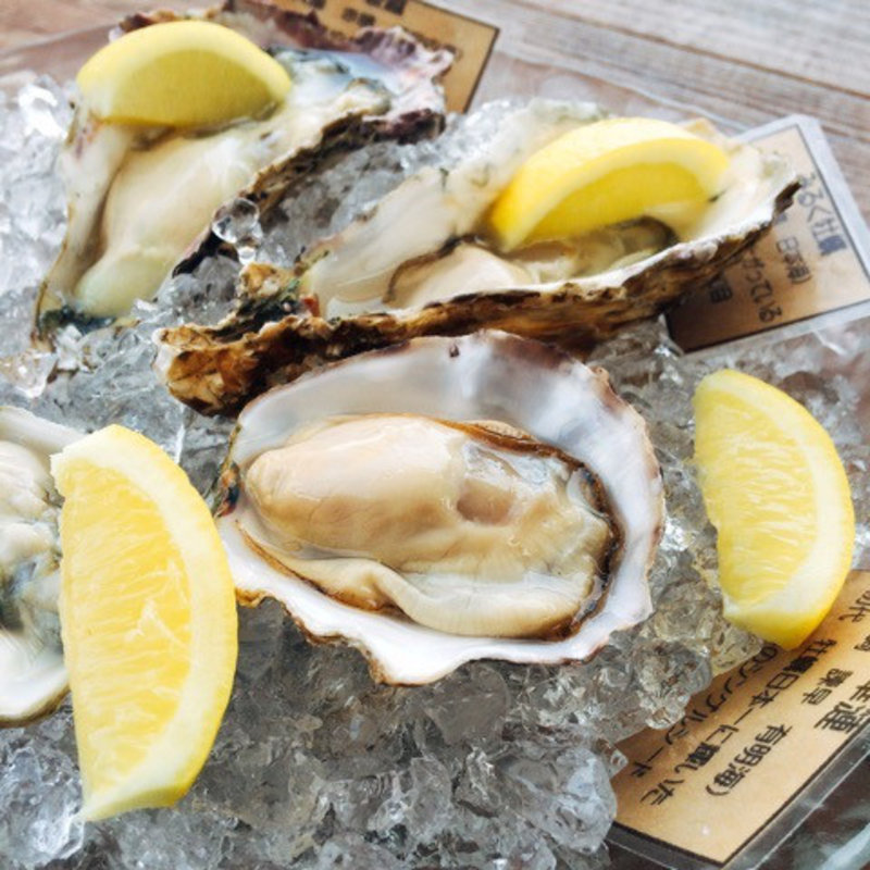 生牡蠣(カフェ コーストライフ （CAFE　COASTLIFE）)