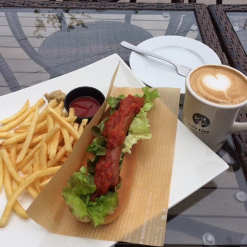 ホットドッグセット(カフェ タイズ)