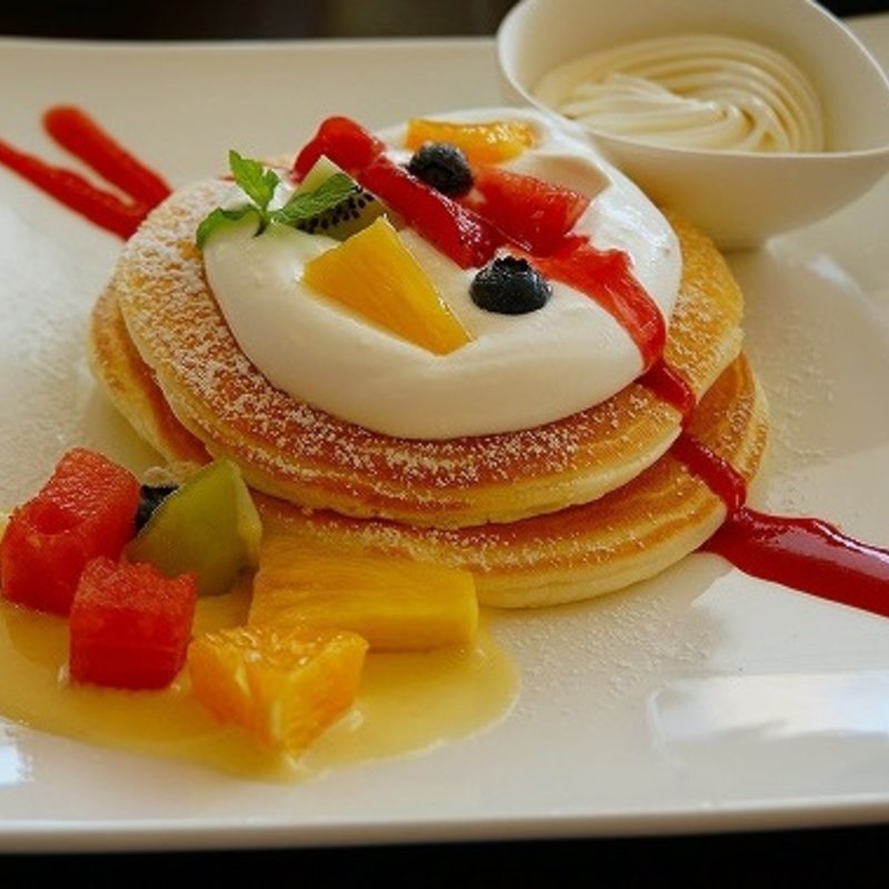 季節のフルーツデコレ(カフェ　ド　ヴォアラ （Cafe de Voila【旧店名】ヴォアラカフェ）)