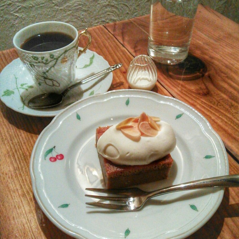 ケーキセット(カフェ ド ギャルソン )