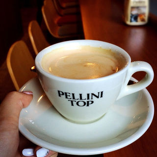 カフェラテ(Caffe & Bar Pellini 日比谷店)