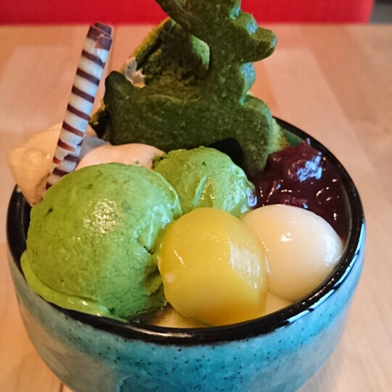 抹茶パフェ(カフェ 茶鹿の子)
