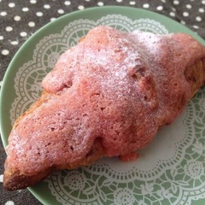 桜のクロワッサンザマンド(カフェ・トロワグロ （CAFE TROISGROS）)