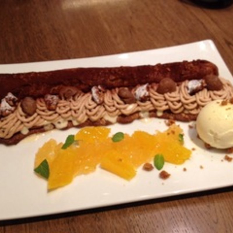 モンブランティラミスのクロッシュー(カフェ＆ブックス ビブリオテーク 東京・自由が丘 （café & books bibliotheque）)