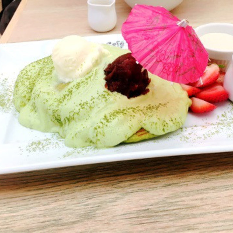 抹茶パンケーキ(カフェカイラ)