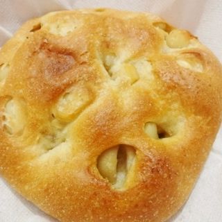 塩とマカダミアのパン(カフェデンマルク 札幌店)