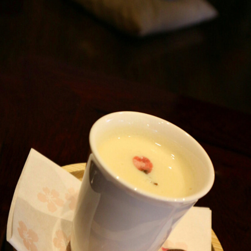 甘酒とにゃしゅまろ(カフェはれま )