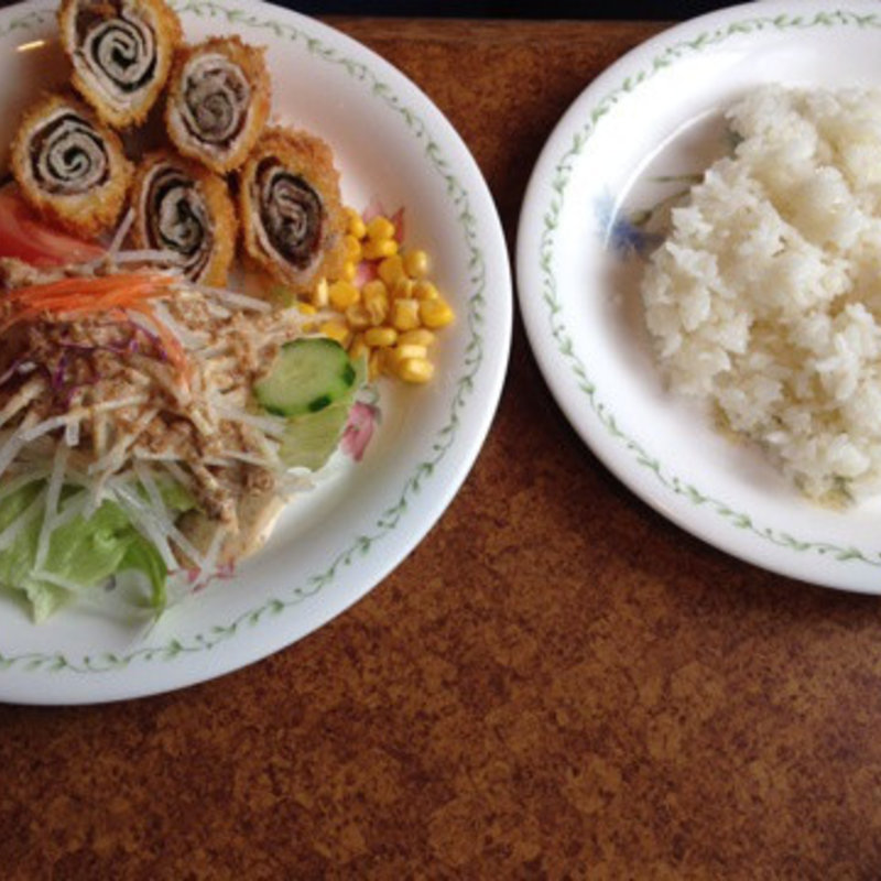 日替わりランチ（豚もも肉のカツレツシソ巻き）(カフェレストラン　カサブランカ)