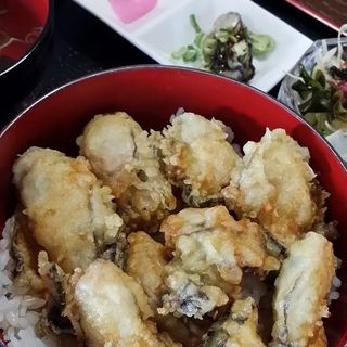 牡蠣の天丼(お食事処「かましま」)