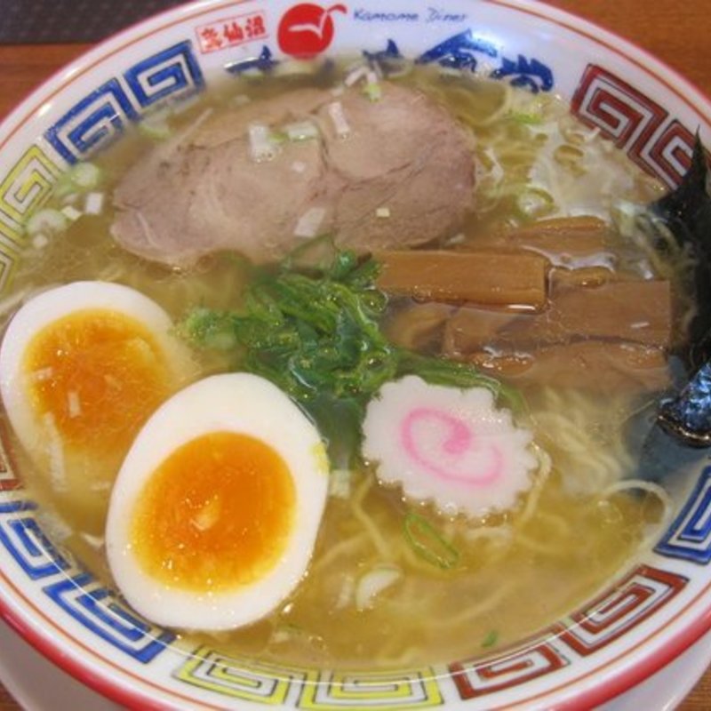 かもめラーメン味玉のせ潮味(かもめ食堂 )