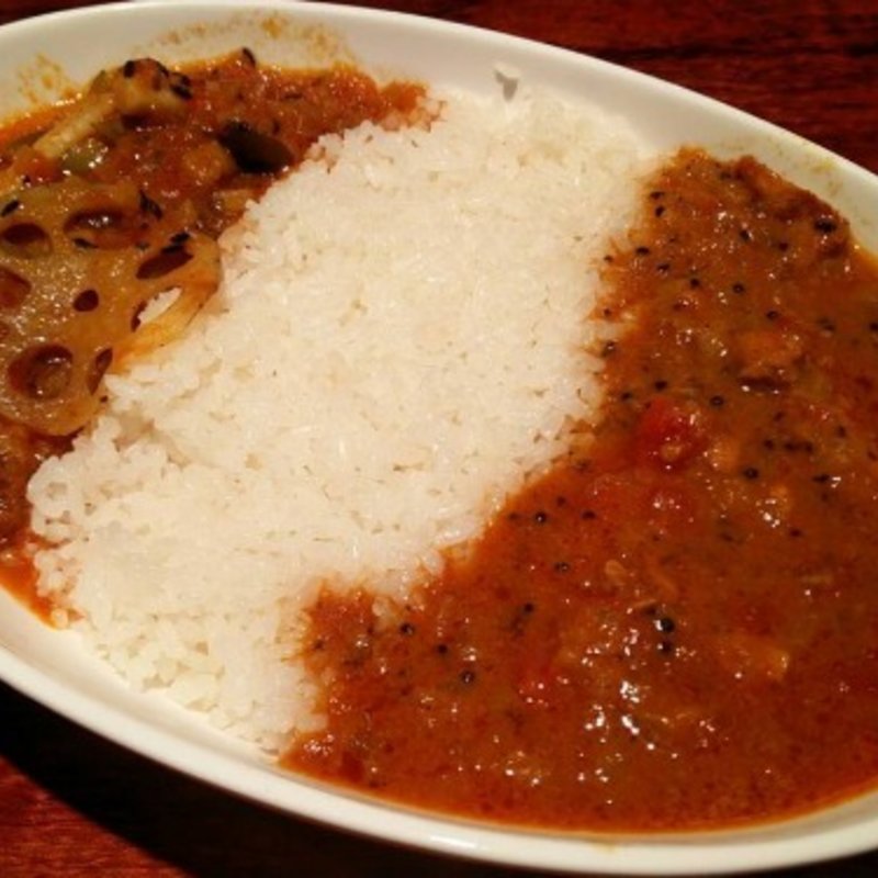 2種の合盛りカリー(鶏もも肉の南インドカリー・野菜のカリー) (カリーバカサンキュー （咖喱ばか三級）)