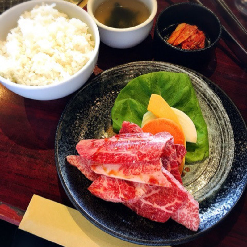 黒毛和牛の切落としランチ(焼肉ガルーバ)