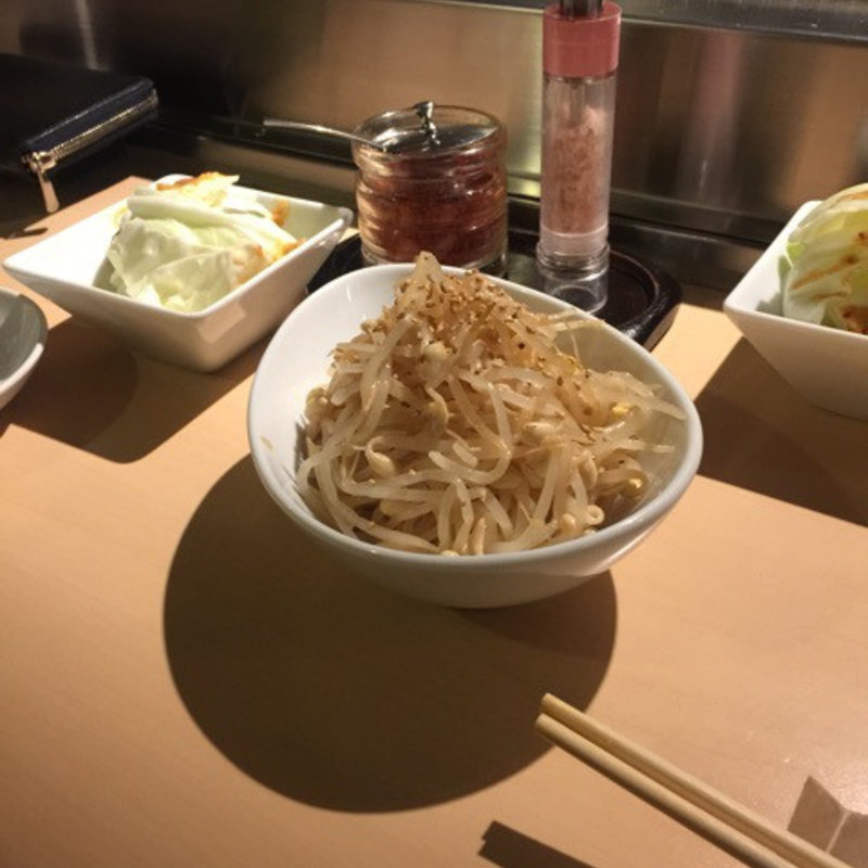 もやしナムル(かるびあーの)