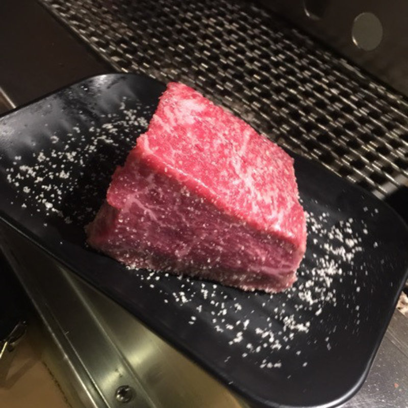 塊肉(かるびあーの)