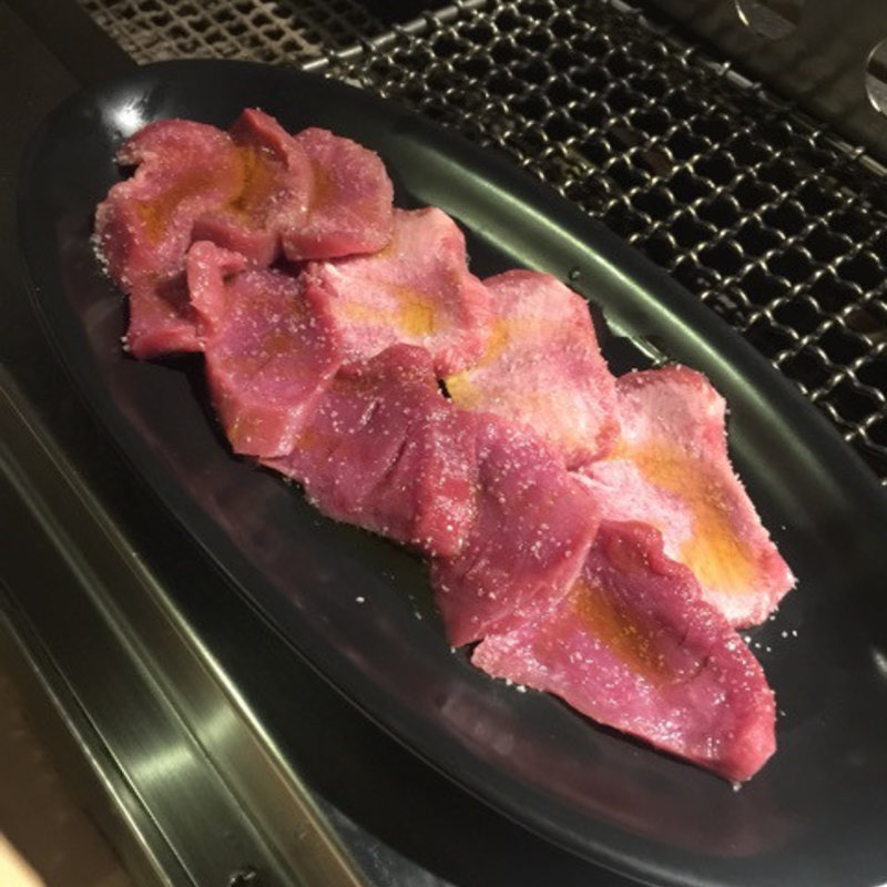 牛タン(かるびあーの)