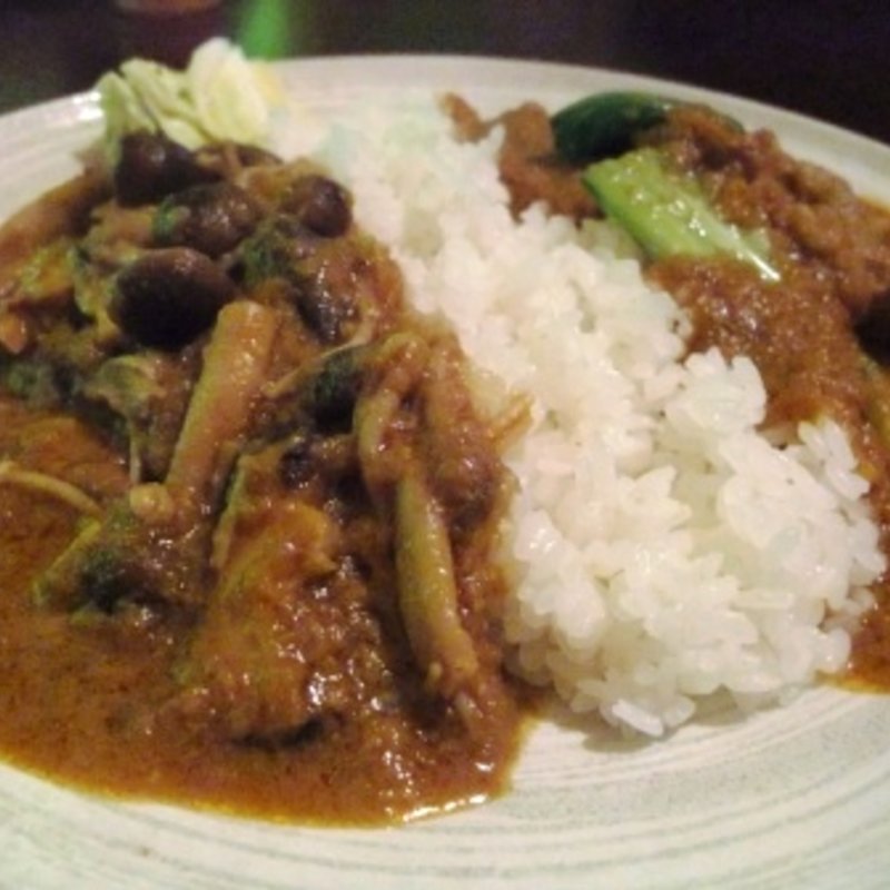 きのこカレーと日替わりのあいがけ(カレーちゃん家 )