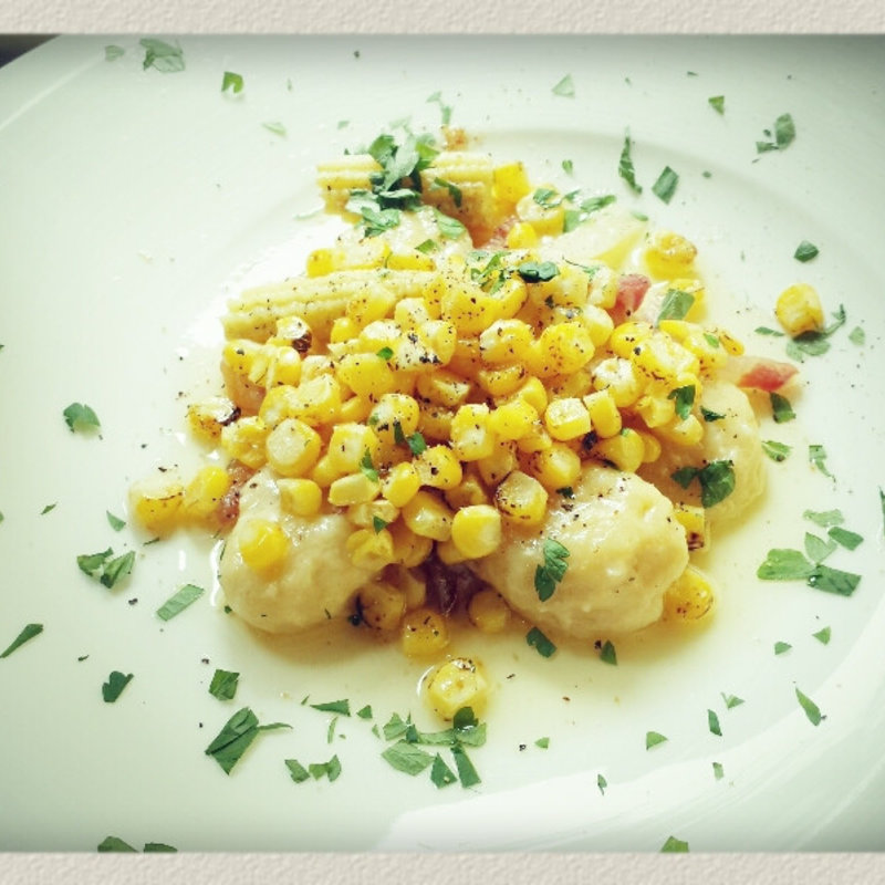 ニョッキのバター醤油コーン(Restaurant CARESS カレス)