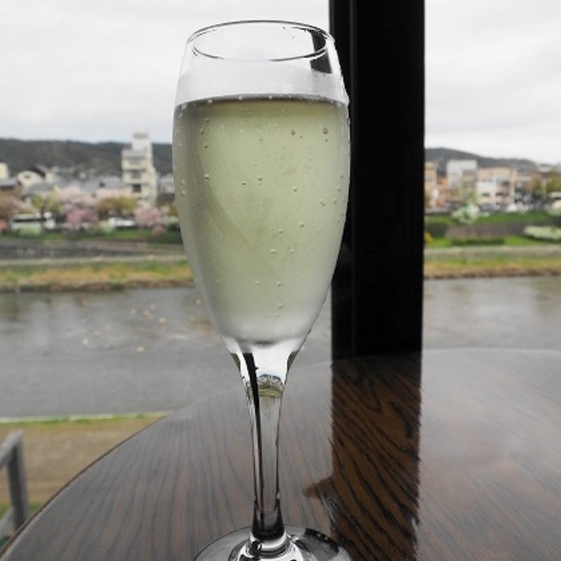 スパークリングワイン(カワカフェ （kawa cafe）)