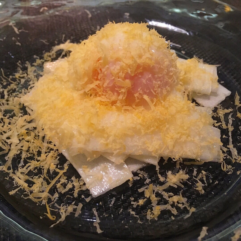 ホワイトアスパラガスのインサラータ(レストラン・ピウ)