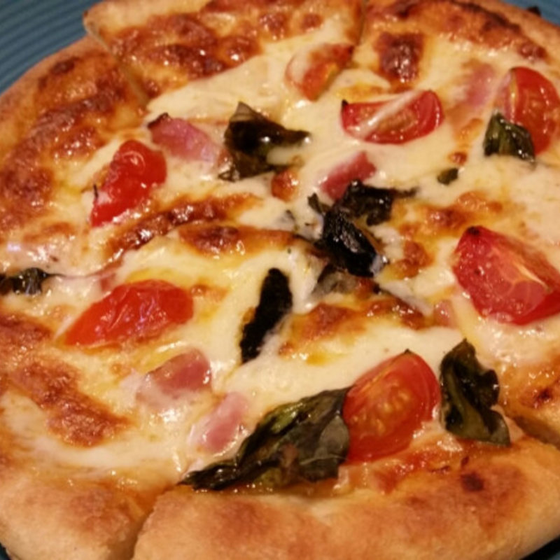 富良野チーズピザ(カントリーキッチン　風見鶏)