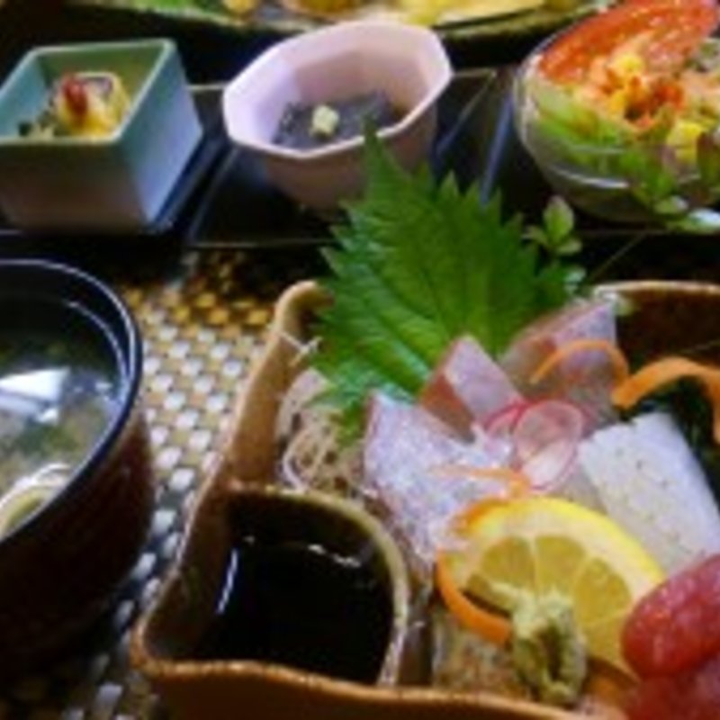 おまかせ夕定食(きく善)