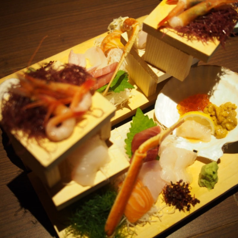 漁師町の刺身三段板盛り(きたいち酒場 銀座店)