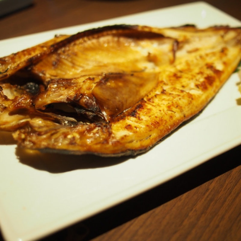濃厚特大「元祖北海道」のほっけ焼(きたいち酒場 銀座店)