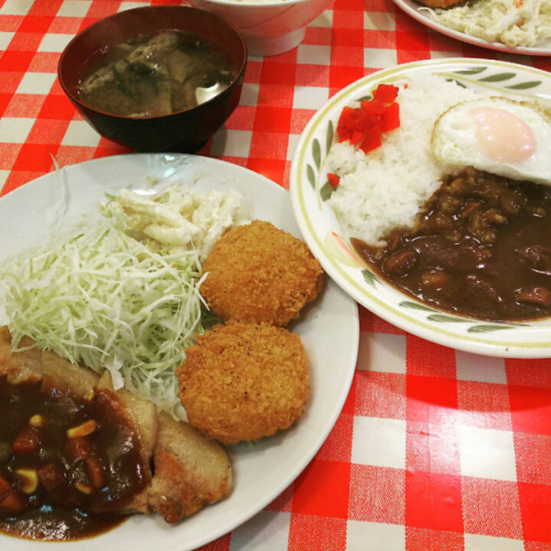ポークソテー＆海老クリームコロッケ＆目玉焼定食(キッチンニュー早苗)